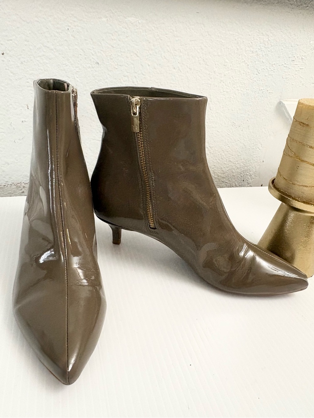 Taryn Rose Taupe "Nora Patent" Pointed-Toe Ankle Booties Size 8.5B